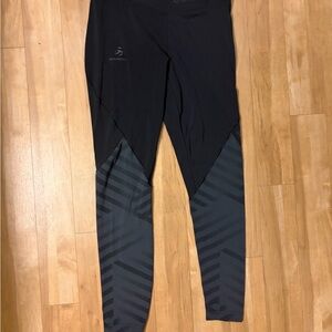 Black and Gray Women's Athletic Leggings